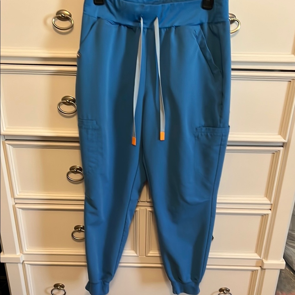 Figs capri blue high waisted jogger